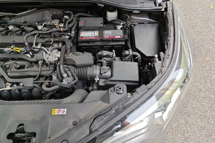 Used Toyota IZOA 2020 2.0L Enjoy Edition Engine Bay Left