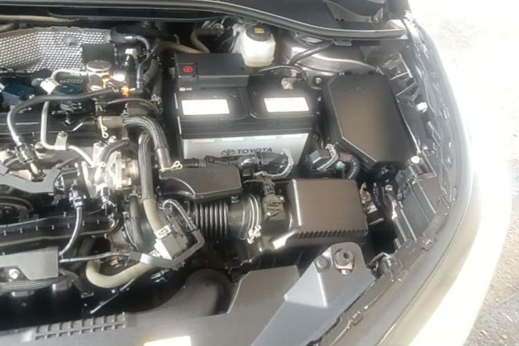 Used Toyota IZOA 2020 2.0L Yi Xiang CARE Engine Bay Left