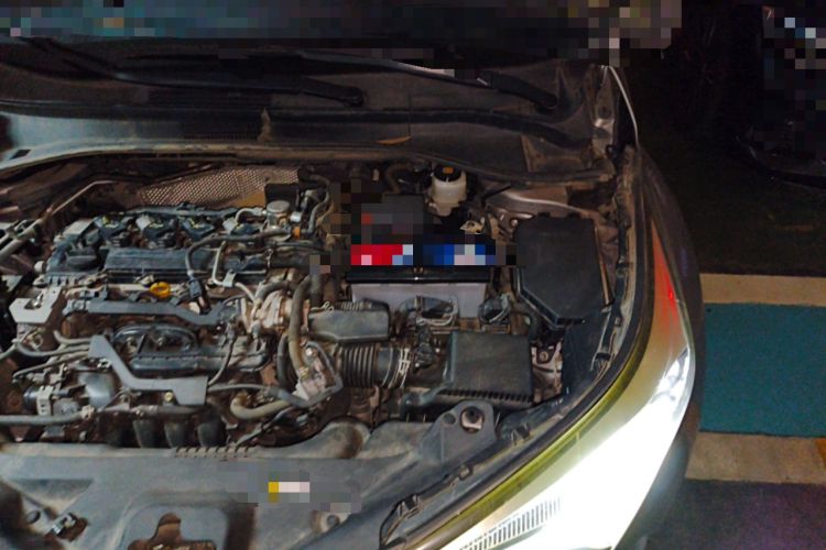 Used Toyota IZOA 2020 2.0L Yichi Version Engine Bay Left