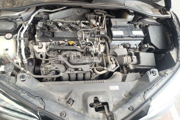 Used Toyota IZOA 2020 2.0L Yichi Version Engine Bay