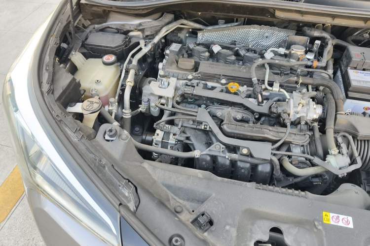 Used Toyota IZOA 2020 2.0L Yichi Version Engine Bay Right