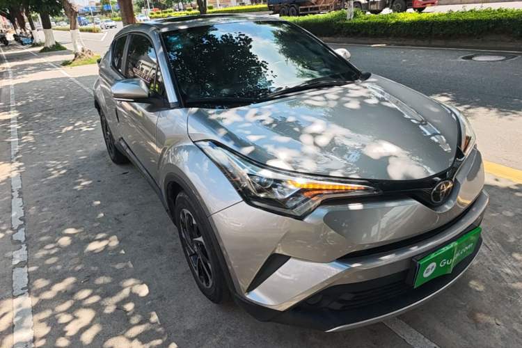 Used Toyota IZOA 2020 2.0L Yichi Version Exterior 1