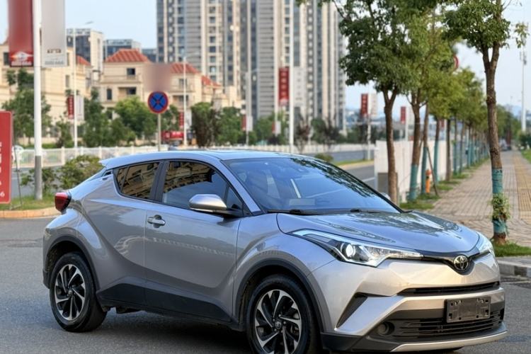 Used Toyota IZOA 2020 2.0L Enjoy Edition Exterior 5