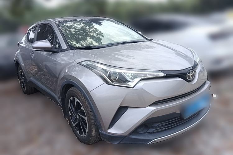 Used Toyota IZOA 2020 2.0L Yichi Version Front Right 45 Deg