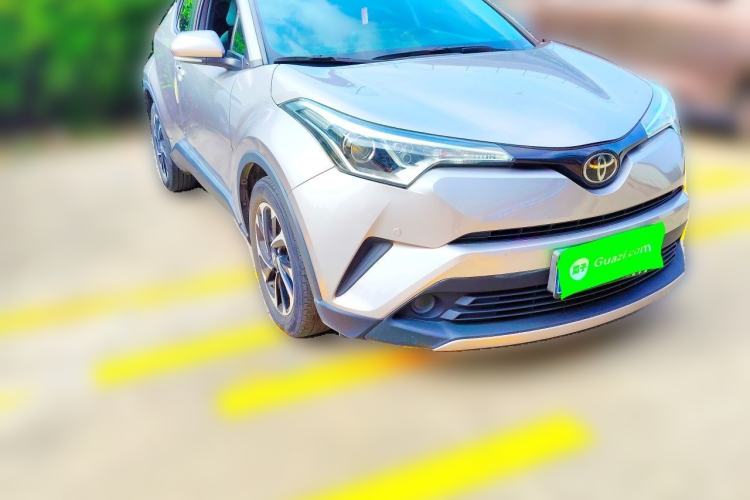 Used Toyota IZOA 2020 2.0L Yi Xiang CARE Front Right 45 Deg