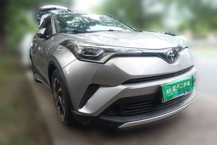 Used Toyota IZOA 2020 2.0L Yichi Version Front Right 45 Deg
