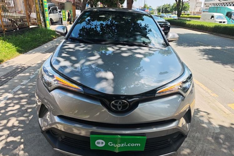 Used Toyota IZOA 2020 2.0L Yichi Version Front