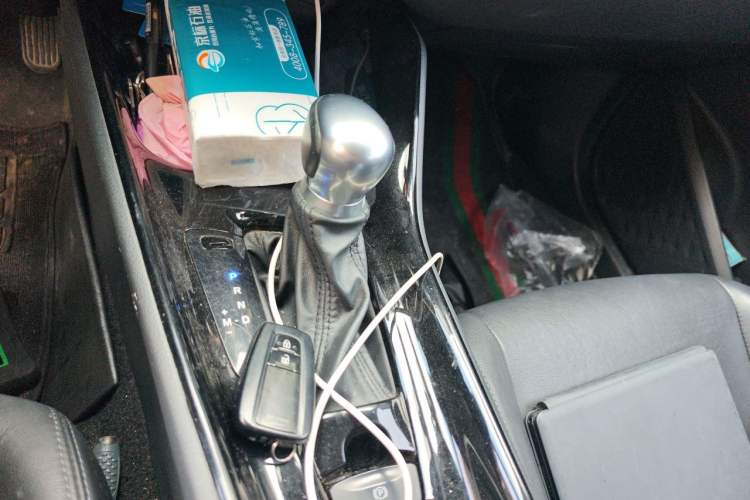 Used Toyota IZOA 2020 2.0L Yichi Version Gear Lever