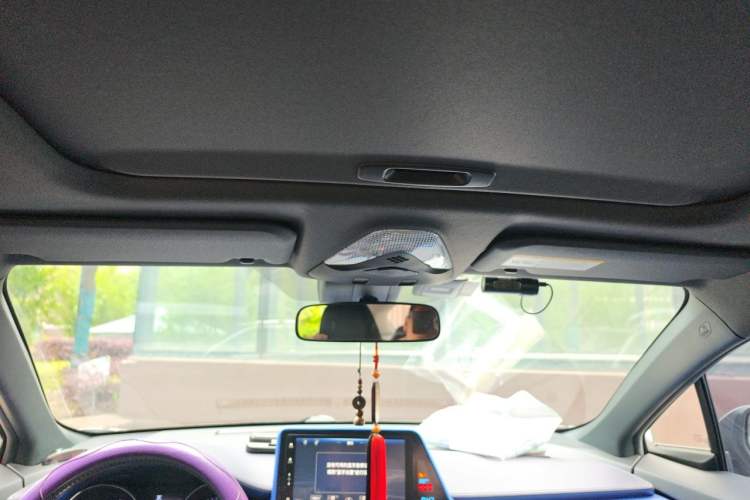 Used Toyota IZOA 2020 2.0L Yichi Version Headliner