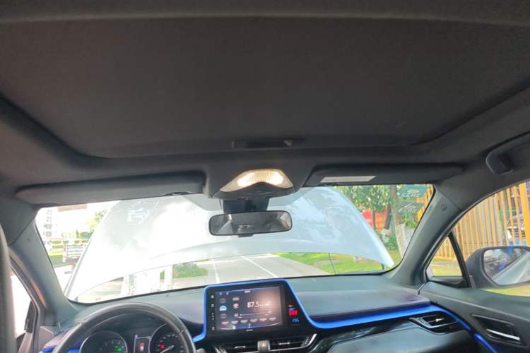Used Toyota IZOA 2020 2.0L Yichi Version Headliner