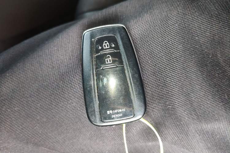 Used Toyota IZOA 2020 2.0L Yichi Version Interior 1