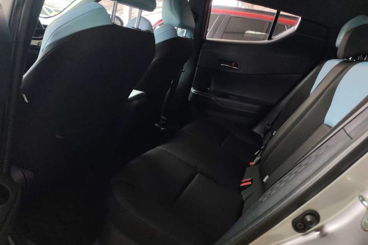 Used Toyota IZOA 2020 2.0L Yi Xiang CARE Interior 1