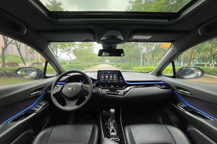 Used Toyota IZOA 2020 2.0L Enjoy Edition Interior 2