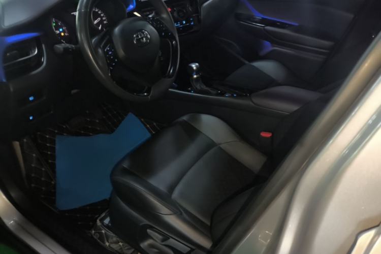 Used Toyota IZOA 2020 2.0L Yichi Version Left Front Seat