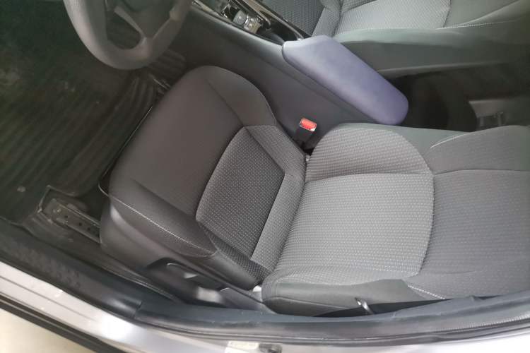 Used Toyota IZOA 2020 2.0L Enjoy Edition Left Front Seat