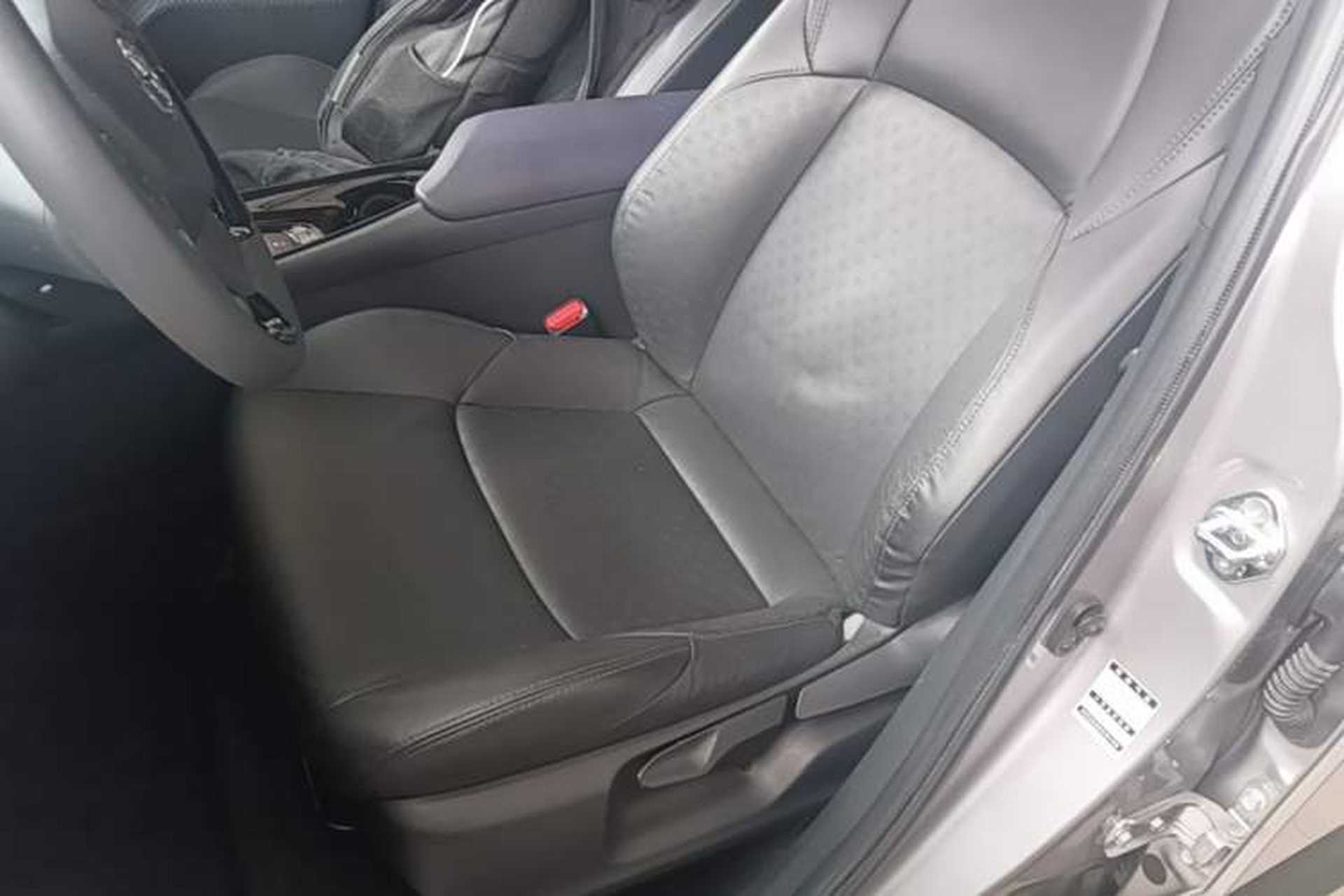 Used Toyota IZOA 2020 2.0L Yichi Version Left Front Seat