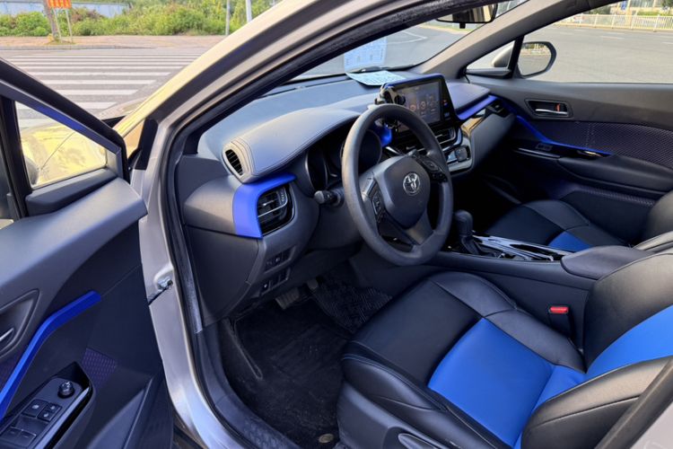 Used Toyota IZOA 2020 2.0L Enjoy Edition Left Front Seat