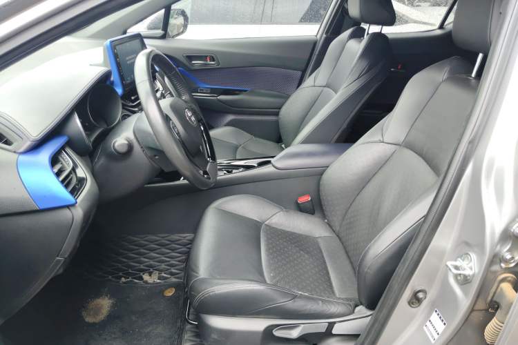 Used Toyota IZOA 2020 2.0L Yichi Version Left Front Seat