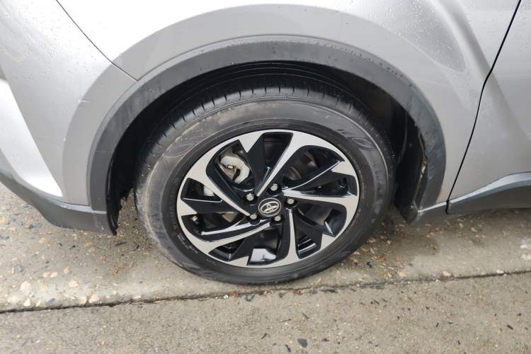 Used Toyota IZOA 2020 2.0L Yichi Version Left Front Wheel Hub