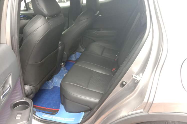 Used Toyota IZOA 2020 2.0L Yichi Version Left Rear Seat