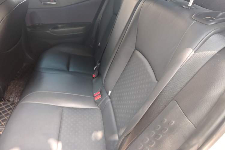 Used Toyota IZOA 2020 2.0L Yichi Version Left Rear Seat