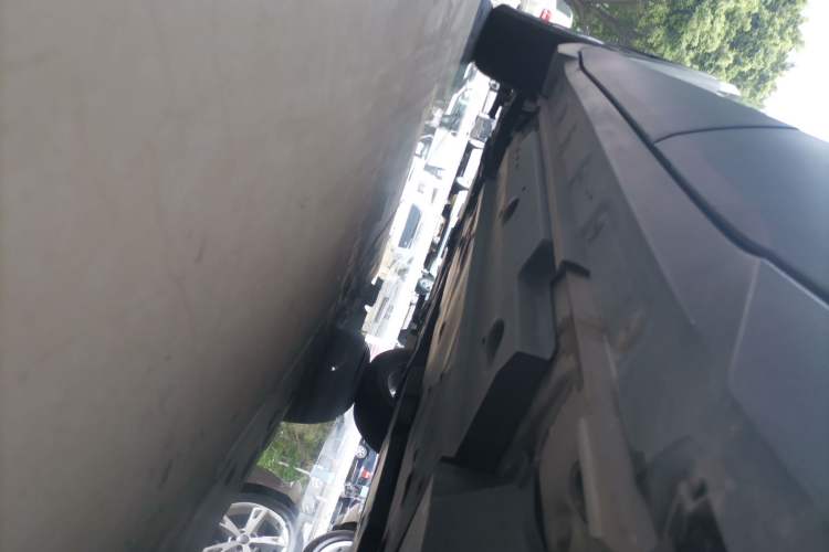 Used Toyota IZOA 2020 2.0L Enjoy Edition Left Side Sill