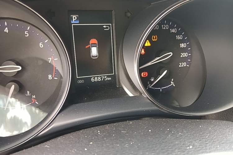 Used Toyota IZOA 2020 2.0L Yichi Version Odometer Close Up
