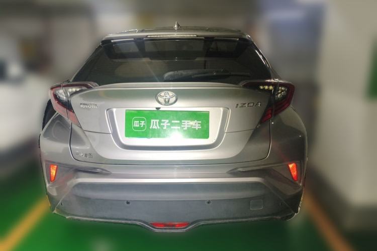 Used Toyota IZOA 2020 2.0L Yichi Version Rear