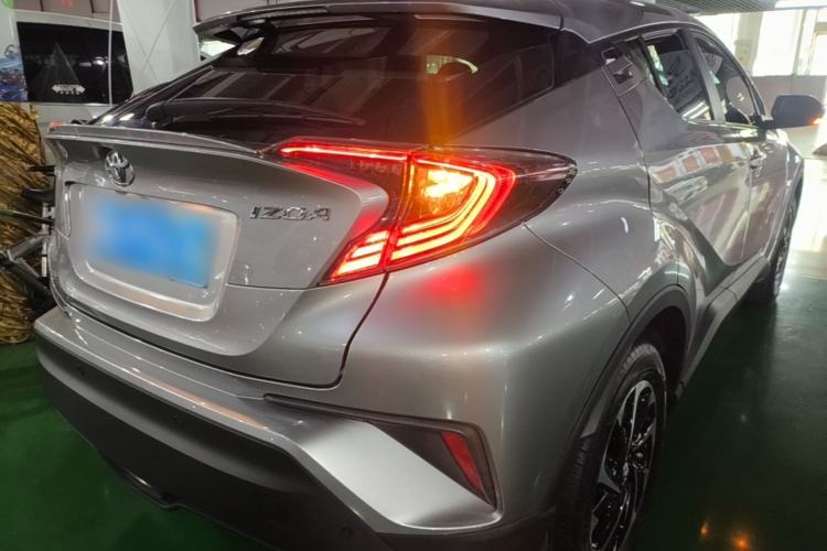 Used Toyota IZOA 2020 2.0L Yichi Version Rear Right 45 Deg