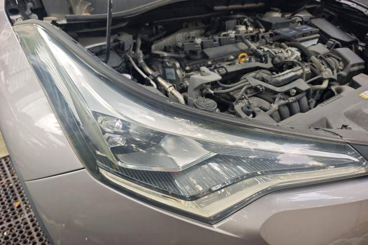 Used Toyota IZOA 2020 2.0L Yichi Version Right Front Headlight