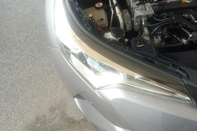 Used Toyota IZOA 2020 2.0L Yi Xiang CARE Right Front Headlight