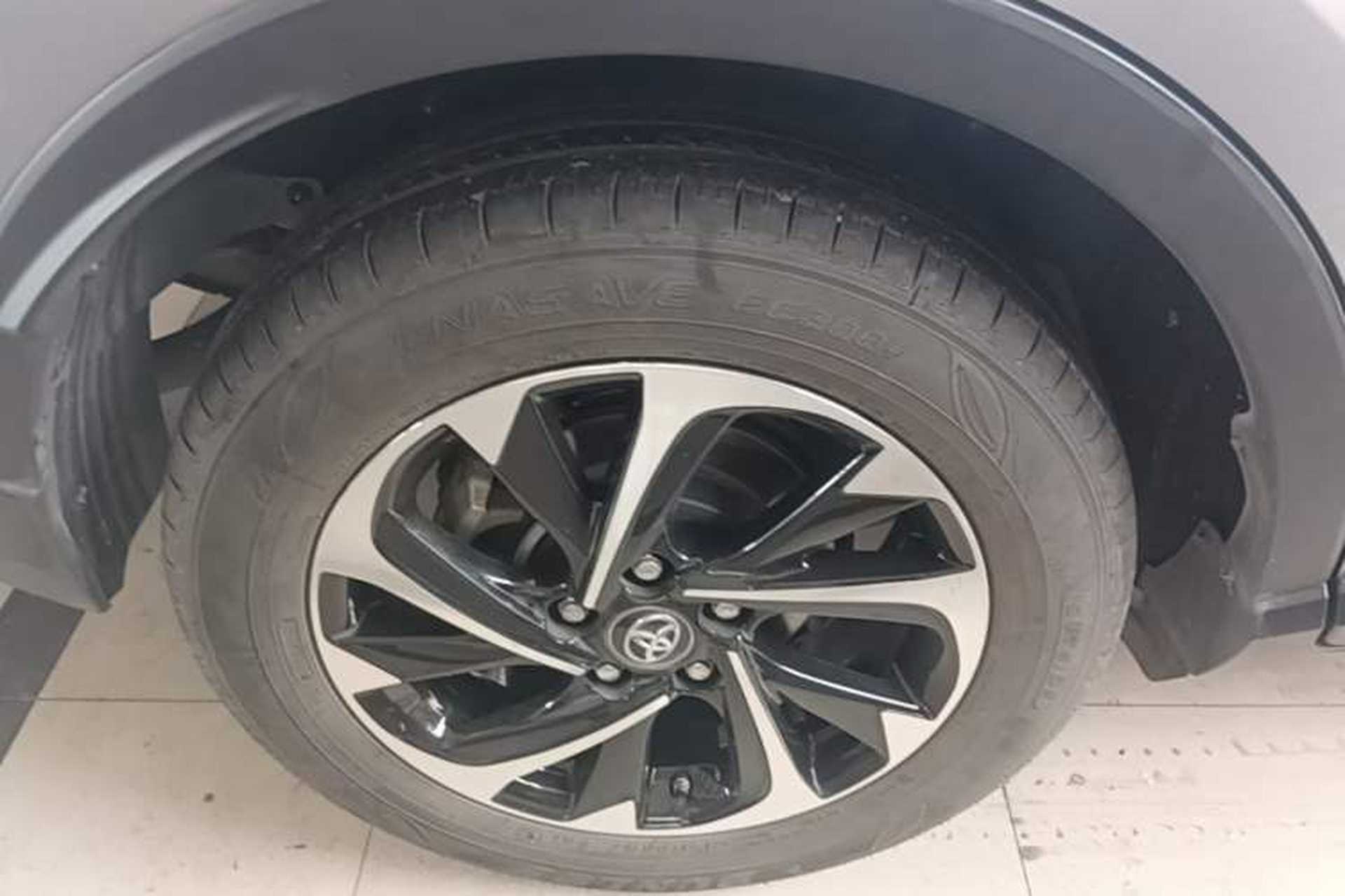 Used Toyota IZOA 2020 2.0L Yichi Version Right Rear Wheel Hub