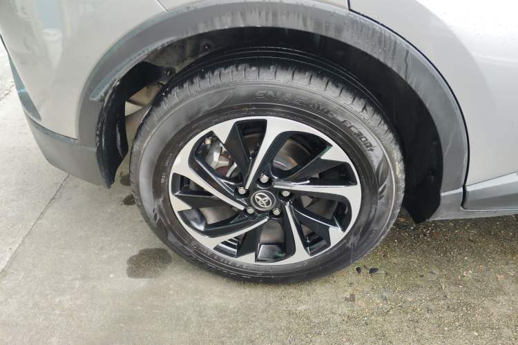 Used Toyota IZOA 2020 2.0L Yichi Version Right Rear Wheel Hub