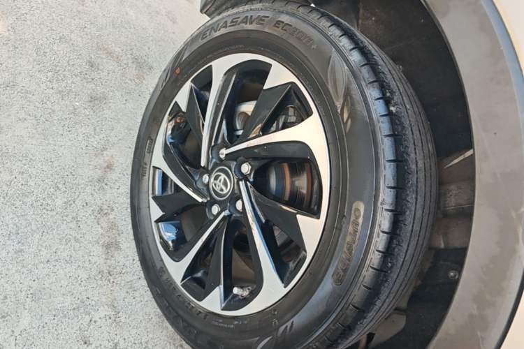 Used Toyota IZOA 2020 2.0L Yichi Version Right Rear Wheel Hub