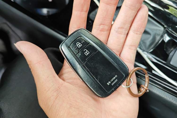 Used Toyota IZOA 2020 2.0L Enjoy Edition Vehicle Key