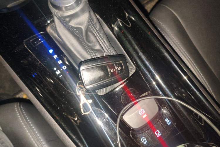 Used Toyota IZOA 2020 2.0L Yichi Version Vehicle Key