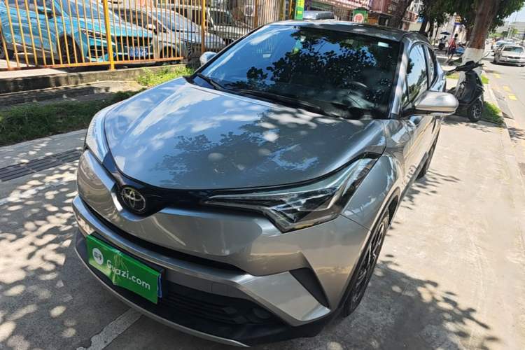 Used Toyota IZOA 2020 2.0L Yichi Version Guazi used car, China used car export, Used car for sale, Used Toyota cars, Cheapest cars for sale