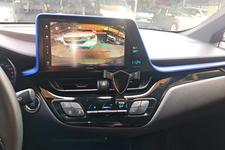 Used Toyota IZOA 2020 2.0L Yichi Version Audio And AC Panel