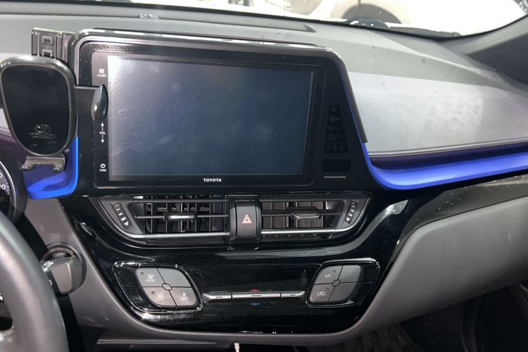 Used Toyota IZOA 2020 2.0L Yichi Version Audio And AC Panel