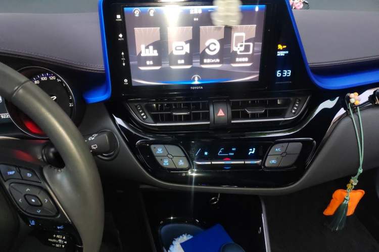 Used Toyota IZOA 2020 2.0L Yichi Version Audio And AC Panel