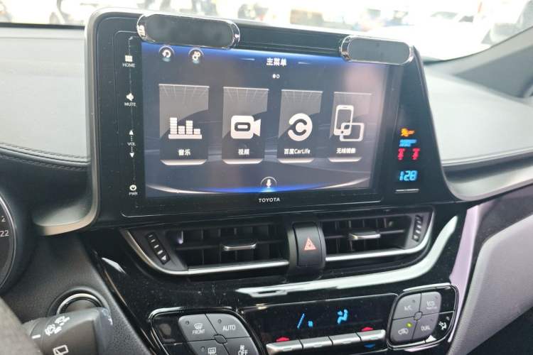 Used Toyota IZOA 2020 2.0L Yi Xiang CARE Audio And AC Panel