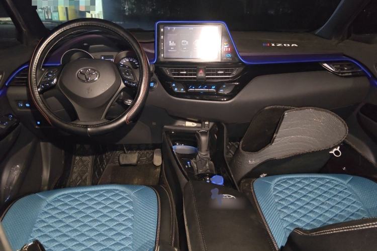 Used Toyota IZOA 2020 2.0L Enjoy Edition Center Console