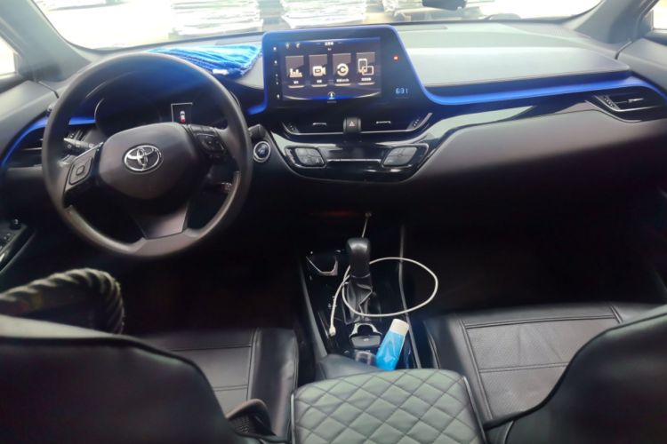 Used Toyota IZOA 2020 2.0L Enjoy Edition Center Console