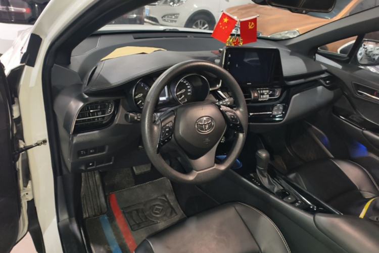 Used Toyota IZOA 2020 2.0L Yi Xiang CARE Center Console