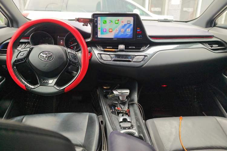 Used Toyota IZOA 2020 2.0L Yichi Version Center Console