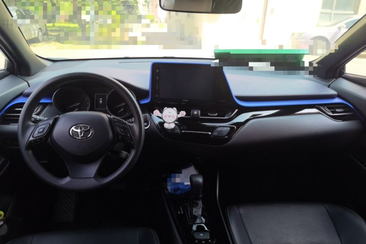 Used Toyota IZOA 2020 2.0L Enjoy Edition Center Console