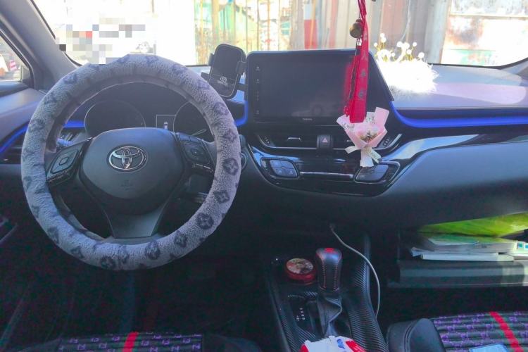 Used Toyota IZOA 2020 2.0L Enjoy Edition Center Console