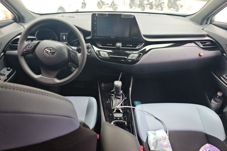 Used Toyota IZOA 2020 2.0L Yi Xiang CARE Center Console