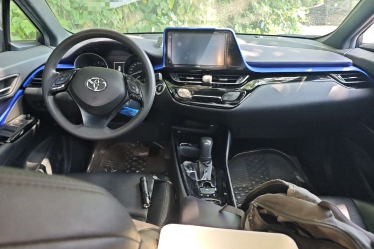 Used Toyota IZOA 2020 2.0L Enjoy Edition Center Console