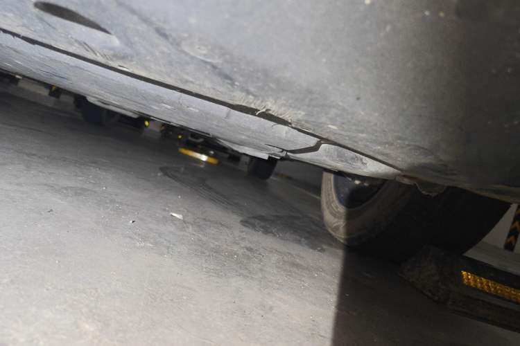 Used Toyota IZOA 2020 2.0L Yichi Version Chassis Front